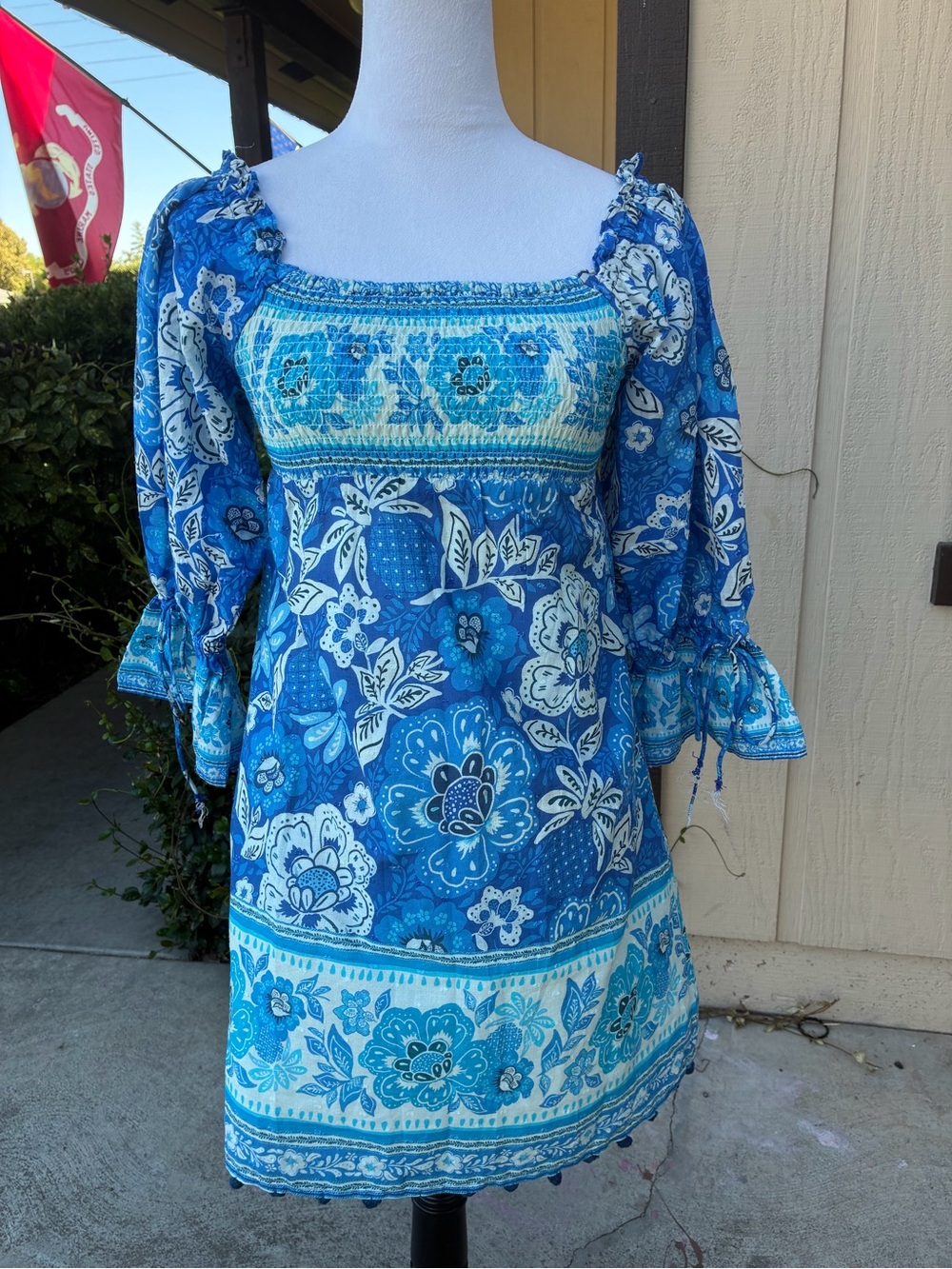 Farm Rio Blue Full of Flowers Cotton Smocked Mini Dress Size S boho resortwear